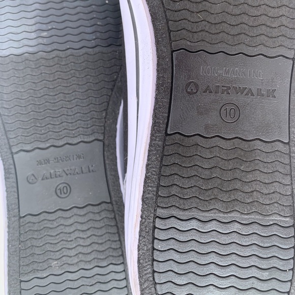 Airwalk Legacee Lace Up Canvas Kicks, NWOT - Picture 14 of 15